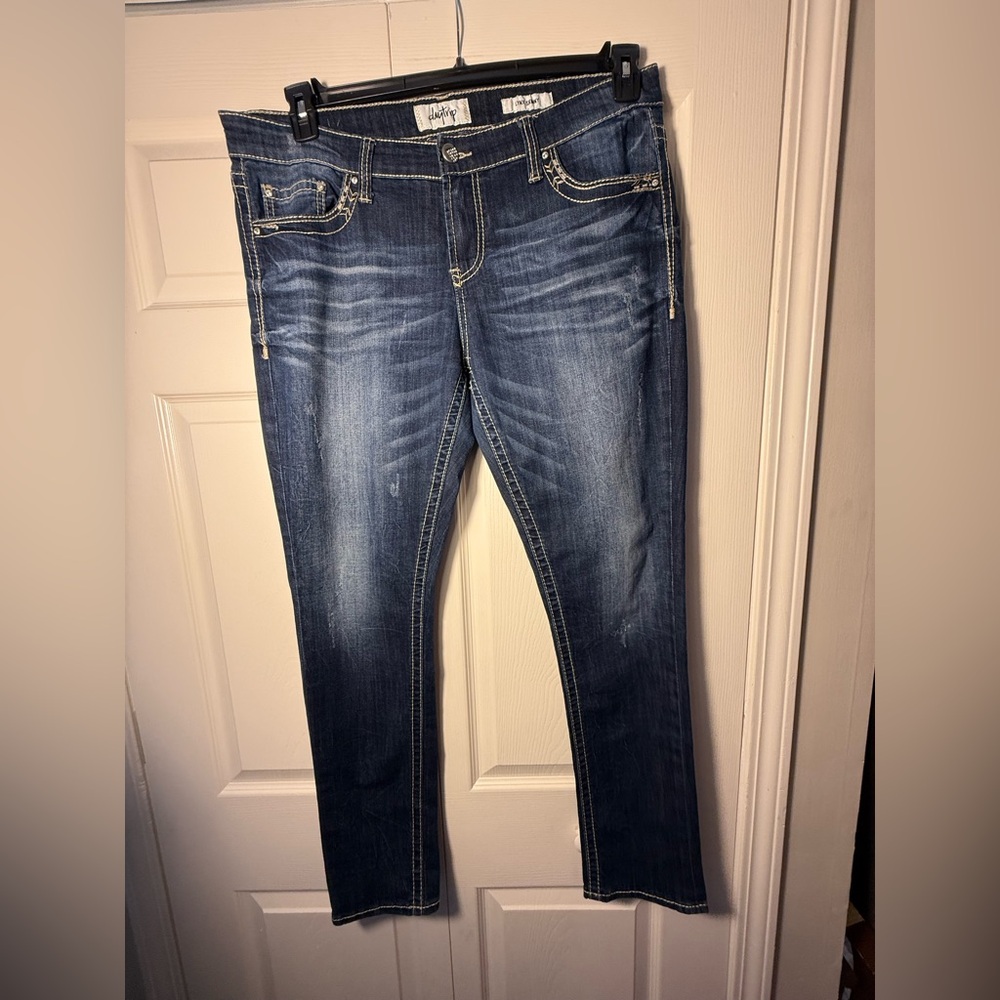 Daytrip Lynx skinny stretch jeans‎ dark wash embroidery distressed back pockets